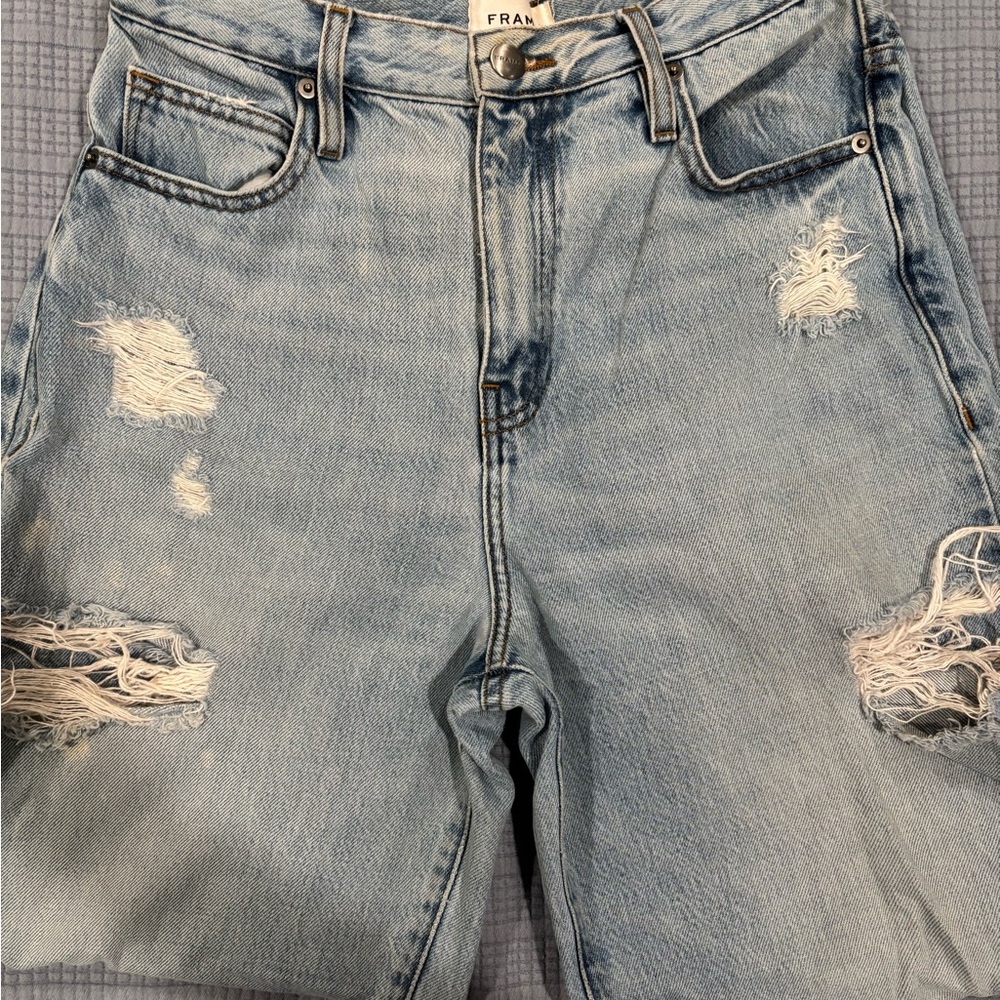 Frame Denim Light Blue Distressed Woman’s Jeans